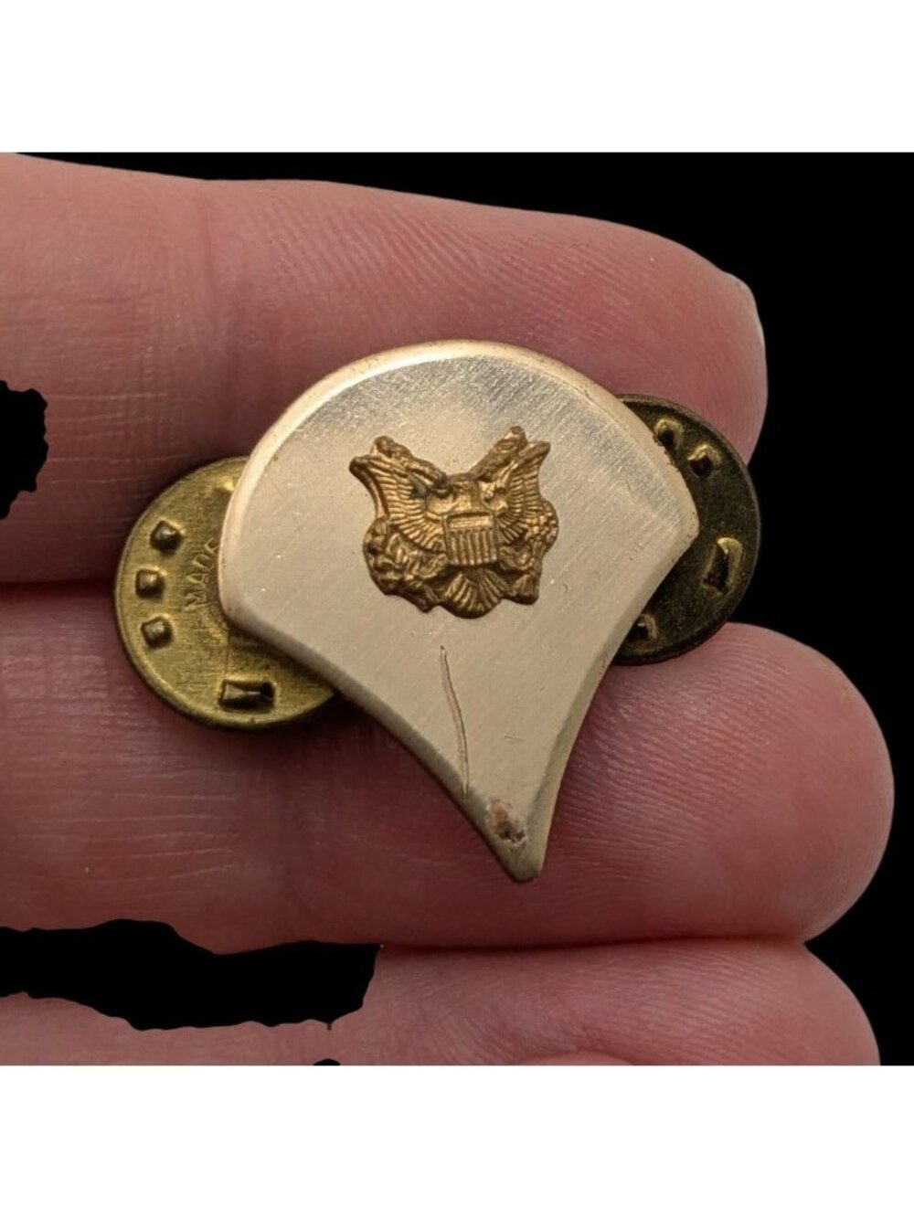 Vintage U.S. Army E4 Specialist Insignia Lapel Pin Gold Tone Military Badge Sign